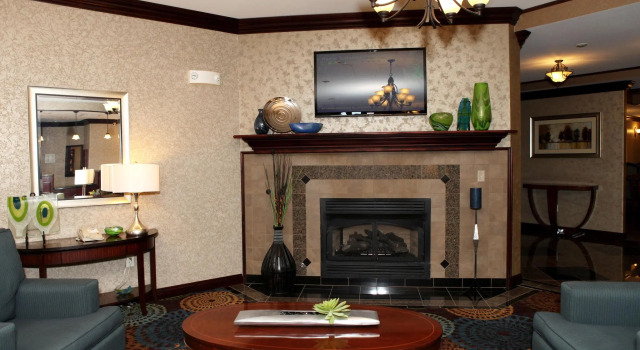 Holiday Inn Express and Suites Springfield Medical District by IHG