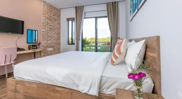 Двухместный номер Superior с балконом Tran Long Cu Hin Hotel