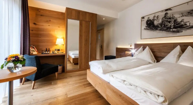 Номер Superior Waldhotel Arosa