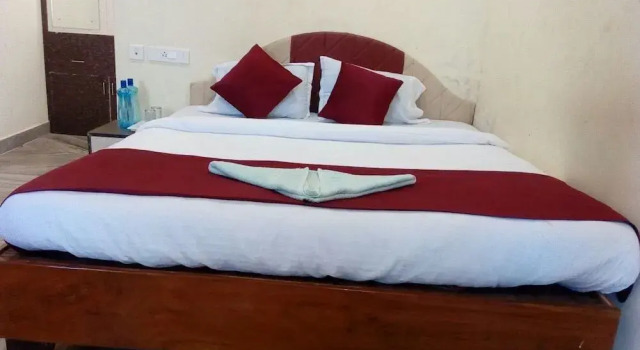 Goroomgo Homestay Green Puri