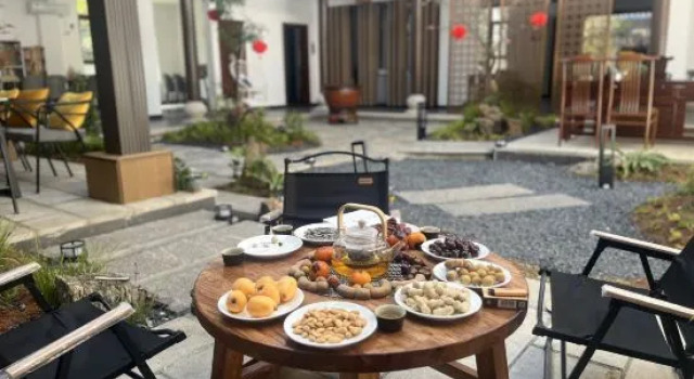 Bancheng Light Luxury Courtyard (Chuxiong Yiren Ancient Town), Rezerwuj Hotel Hotele w Chuxiong z parkingiem, Parking