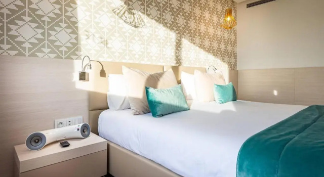Полулюкс с видом на бассейн TUI BLUE Medina Gardens