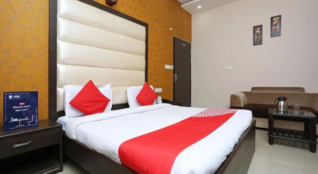 OYO 12479 Hotel city shine, Забронировать Отель Отели штата Махараштры с завтраком, Завтраки