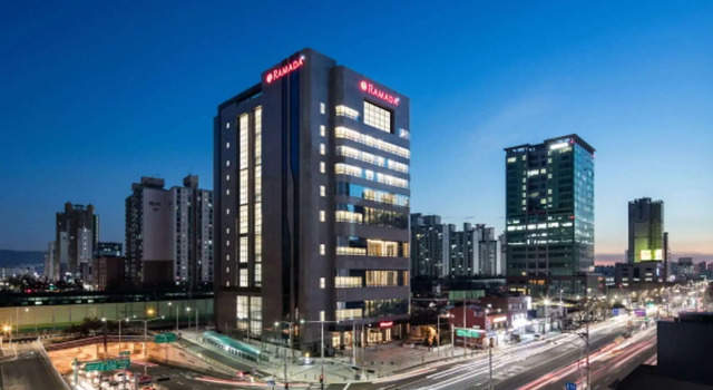 Ramada by Wyndham Seoul Sindorim, Rezerwuj Hotel Guro-Gu Seul, w pobliżu Mullae Park