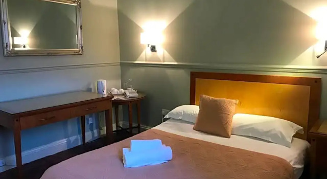 Номер Deluxe Eurobar & Hotel