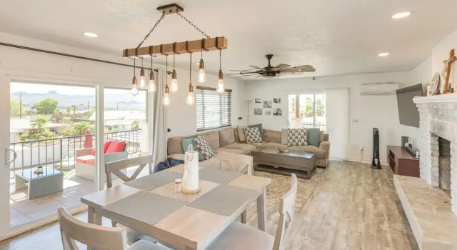 Коттедж 2 Mi to Lake Havasu & Dtwn: Home w/ Game Room!