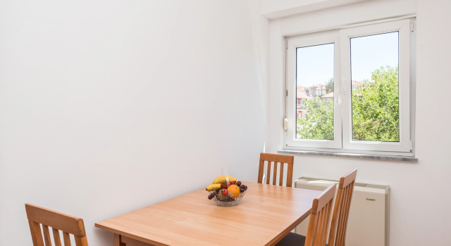 Apartment Rafaela 220m from the beach, Забронировать Апартаменты/квартира Округ-Горнджи 