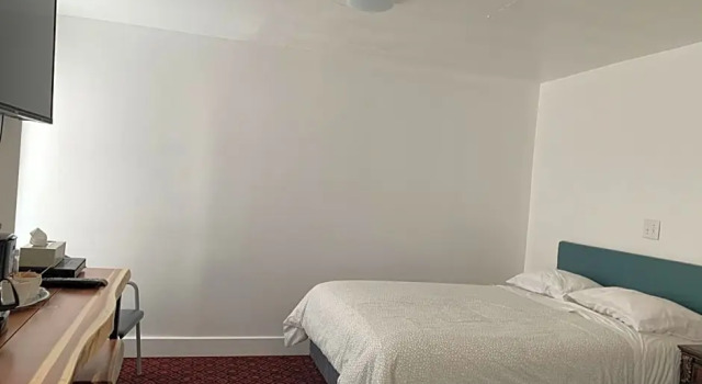 Четырёхместный номер Standard Lakeview Hotel