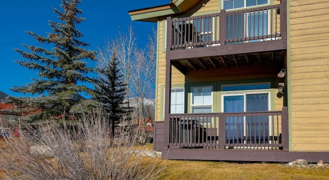 Tarn Landing C-19 1 Bedroom Condo by RedAwning