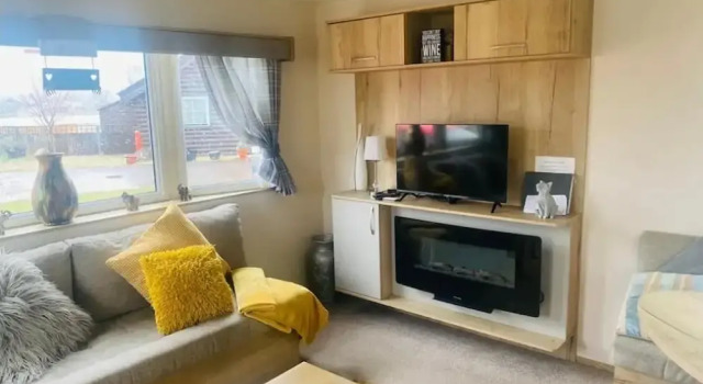 Cosy Hottub Caravan Retreat in Lincolnshire, Varaa Lomakoti Mökit kohteessa Boston, Mökki