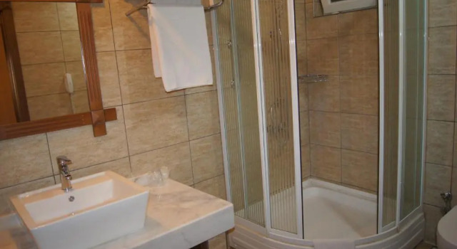 Трёхместный номер Standard Elit Palas Hotel