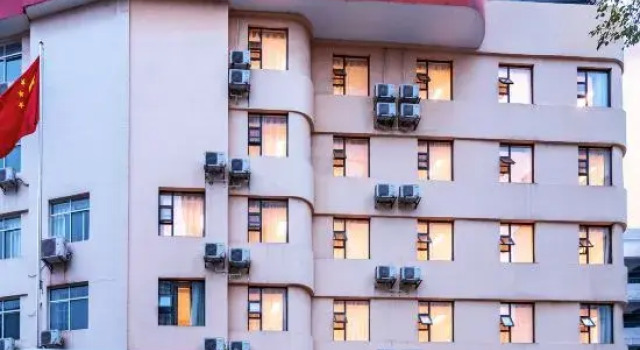 Hi Inn (Yichang CBD Guomao Shopping Center), Varaa Hotelli Yichang Hubei