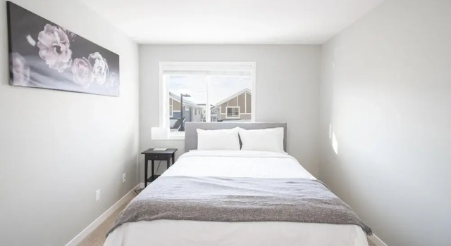 Modern 3 Bedrooms Townhouse in Southpoint, Reserva ahora Hotel Hoteles en Manitoba con aparcamiento, Aparcamiento