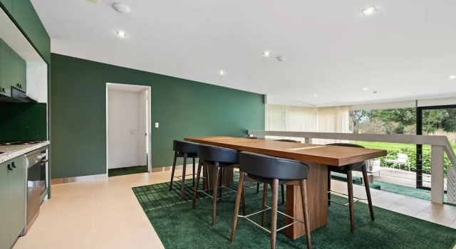 Апартаменты с 2 комнатами Eden Oak Geelong