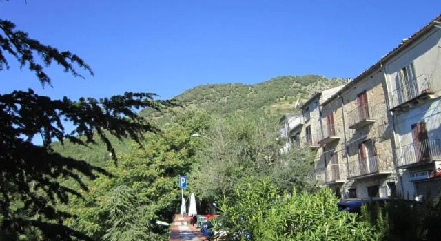 B&B Il Nido dell'Aquila, Varaa Bed and Breakfast San Donato di Ninea Calabria