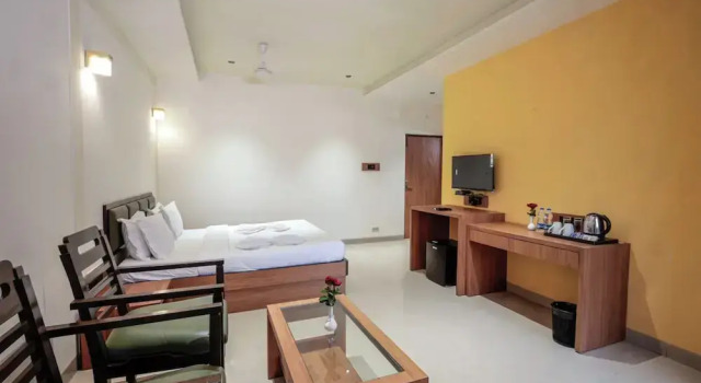 Yatri Niwas By Hotel Suraj Inn, Rezervovat Hotel Hotely v Gujarat s parkováním, Parkování