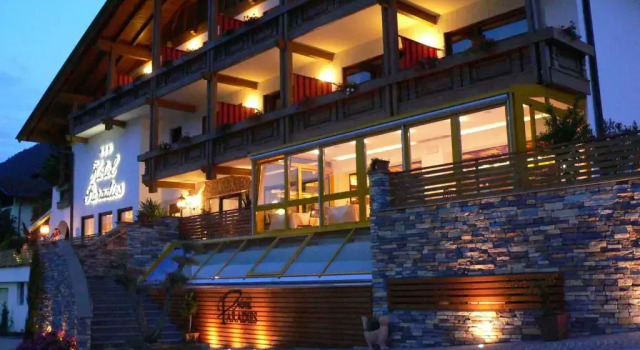JOHAN - Rooms & Breakfast Merano, Забронировать Отель Марленго Merano and Sorroundings