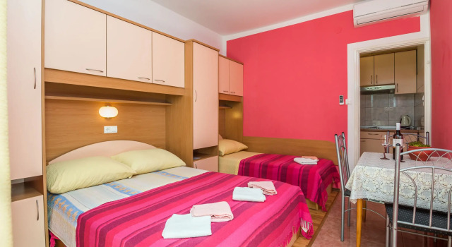 Apartment Basic 4, Забронировать Апартаменты/квартира Вир Zadar Islands