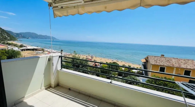 Glyfada beach two floors apartment 2-3 people