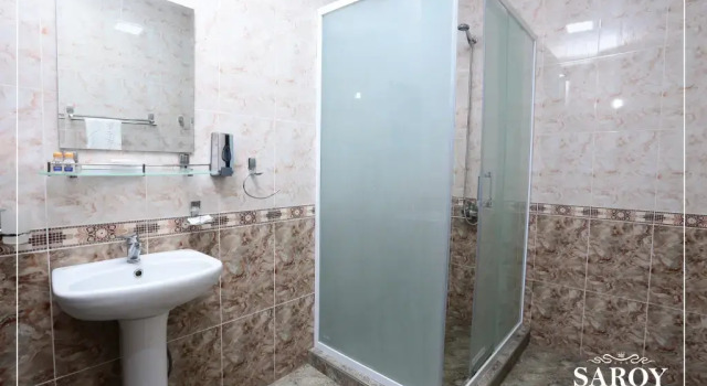 Полулюкс Hotel Saroy palace in Qarshi city