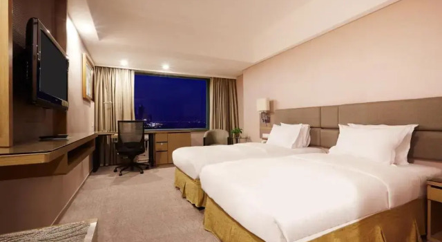 Двухместный номер Deluxe с видом на реку Holiday Inn Riverside Wuhan by IHG