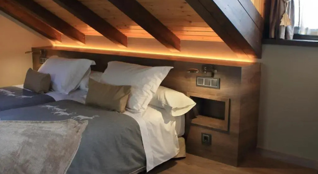 Hotel Boutique La Neu, Book Hotel Hotels in Aragon with Breakfast, Breakfasts