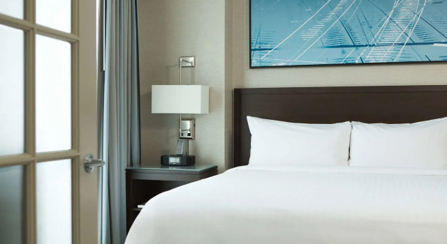 Chicago Marriott Suites Downers Grove, Rezerwuj Hotel Downers Grove 
