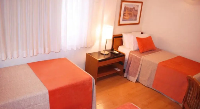 Трёхместный номер Executive Hotel Solans Carlton