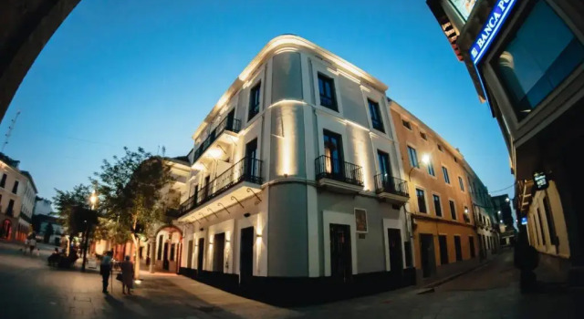Apartamentos Plaza de España 6