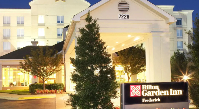Четырёхместный номер Standard Hilton Garden Inn Frederick