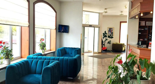 Hotel Avion