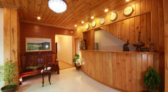 Essence Motel
