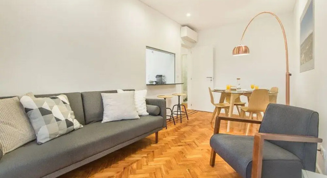 Marques de Pombal Metropolitan Flat