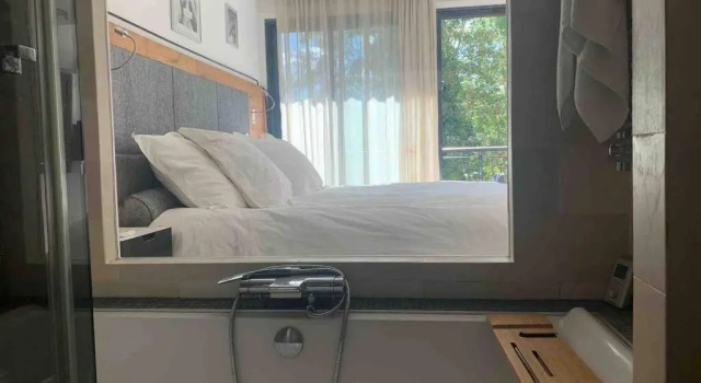 George Apartment in Neuilly