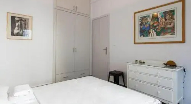 Five-Bedroom House near Acropolis, Забронировать Апартаменты/квартира Апартаменты Афины, рядом с Айос Иоанис, Апартаменты/квартира