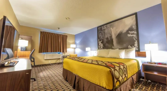 Номер Standard Super 8 by Wyndham Kamloops On The Hill
