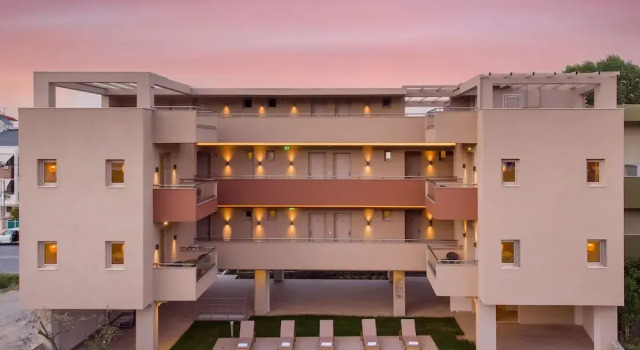 Makris Luxury Rooms