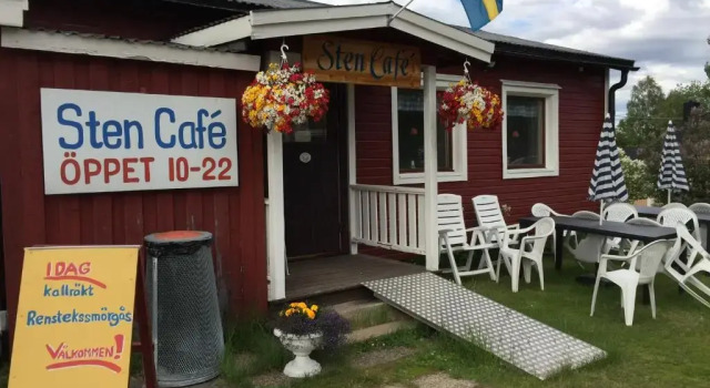 Коттедж Stuga vid Hedenäsets stencafé