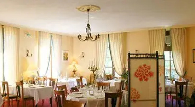Logis La Caleche