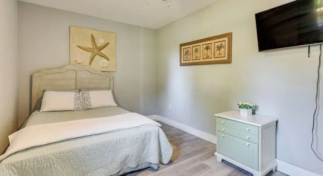 Pet-friendly PCB Home w/ Hot Tub, Near Beaches!