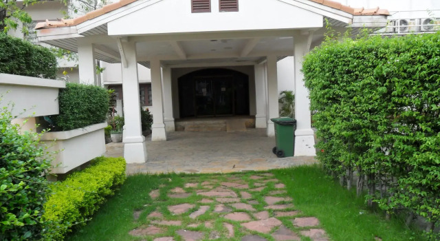 Saraburi Inn, Varaa Hotelli SPA-hotellit kohteessa Central Thailand, SPA