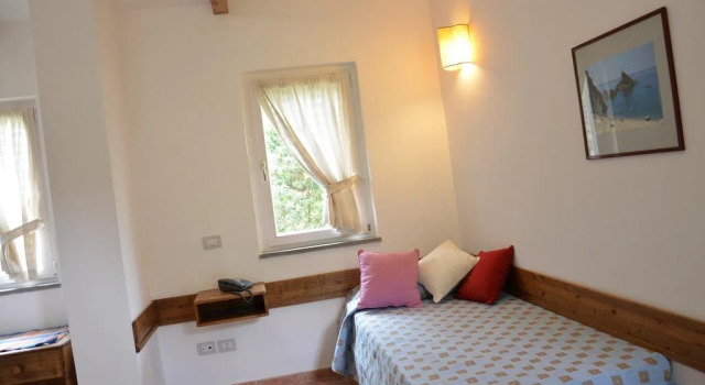 Borgo Piazza, Varaa Hotelli Roccelletta Calabria