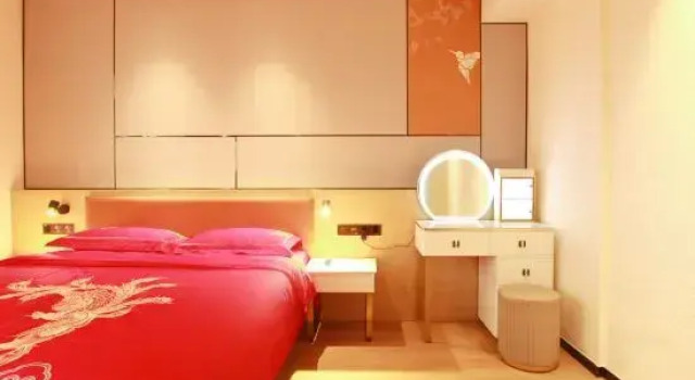 Люкс Sanibel Hotel Chain (Zhengzhou High-tech Zone Xiliuhu Park Branch)
