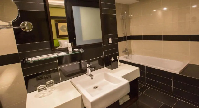 Полулюкс Mudzaffar Hotel