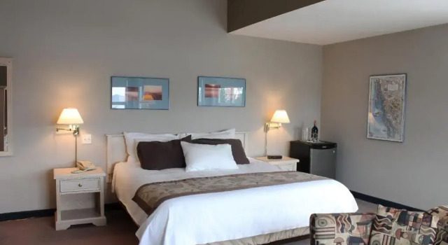 Люкс Quarterdeck Inn Port Hardy