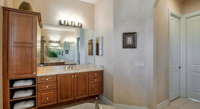 Коттедж Luxury SMARCO1255 3 Bedroom Holiday Home by Marco Naples Vacation Homes