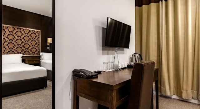 Семейный номер Standard Grand Sapphire Hotel & Banqueting