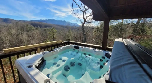 Great View Location Studio Log Cabin Hot Tub
