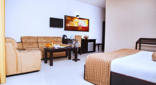 Full Moon Garden Hotel