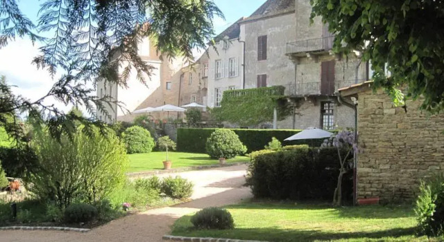 Maison d'Hôtes La Tour Du Trésorier, Rezervasyon Otel Tournus 